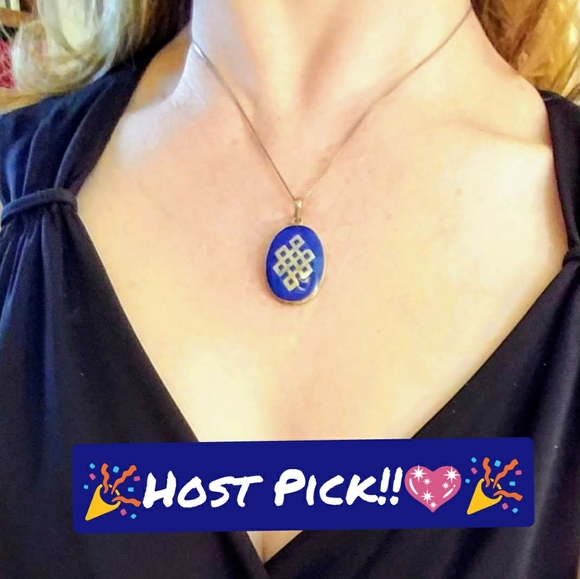 .925 Sterling Silver Jewelry - *925 Silver Celtic knot *design necklac